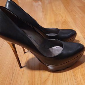 Salvatore Ferragamo Linda Platform Pump 10B